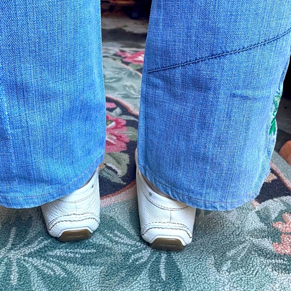 White/gold Prada pebbled leather shoes - Picture 10 of 16